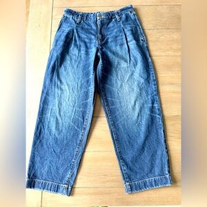 Banana Republic Mid Rise Straight leg jeans